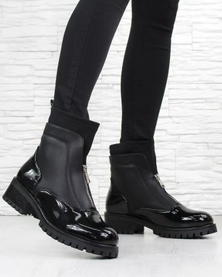 🖤 Stylové a jedinečné! Tyto černé kotníkové boty z www.dnesobouvam.cz jsou prostě neodolatelné 🖤🖤🖤 Kombinuj je s čímkoli a...