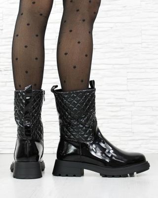 První emoce po rozbalení dárků už opadly ❓❓Co jsi letos našla pod vánočním stromečkem?🎄🎄 A kdo z vás dostal vysněné...